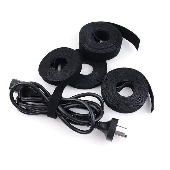Attaches-câbles en nylon noir de 5 m/rouleau