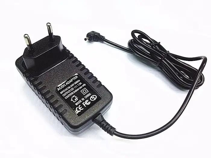 Chargeur adaptateur 12V