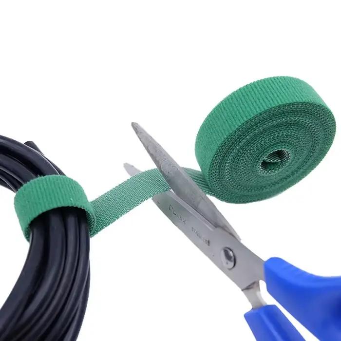 Attaches de câble réutilisables en nylon multicolores pour l'organisation de câbles et fils chez particuliers et professionnels