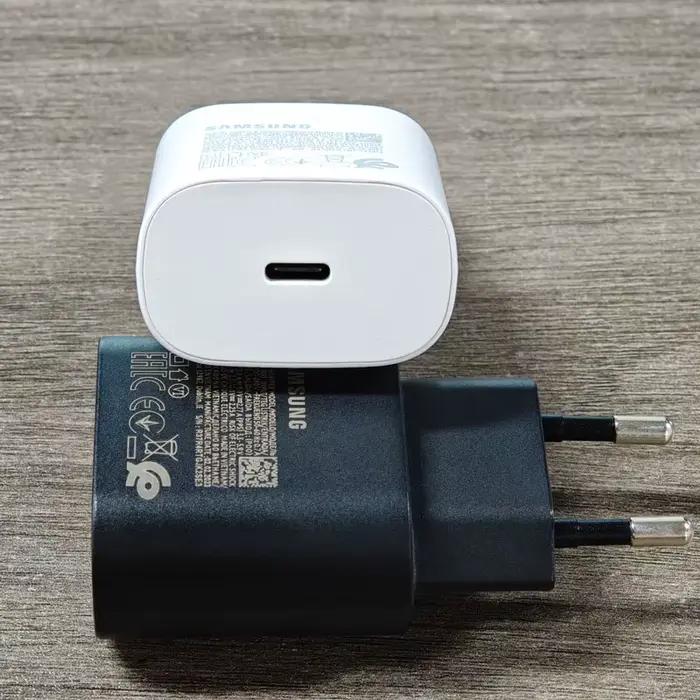 Chargeur Super Rapide Samsung 25W pour Galaxy Z Flip Fold Compatible avec S24 S23 S22 S21 A17 A16 A26 A36 A56 Occasions Spéciales