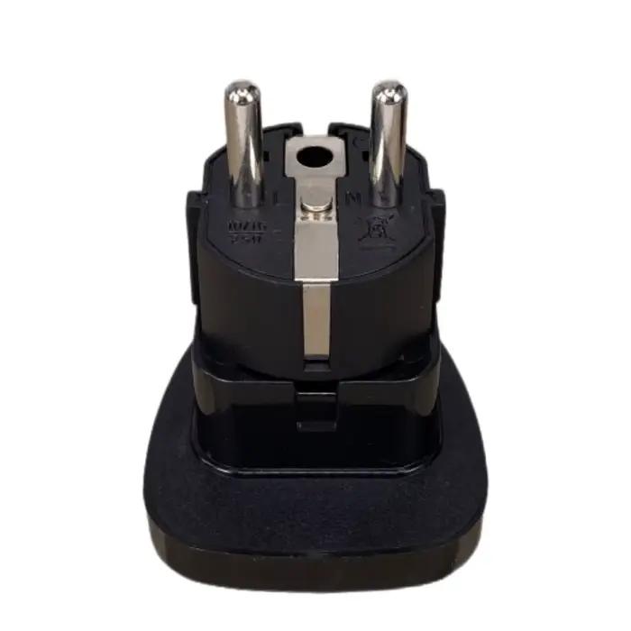 Adaptateur de voyage avec prise et chargeur de type E