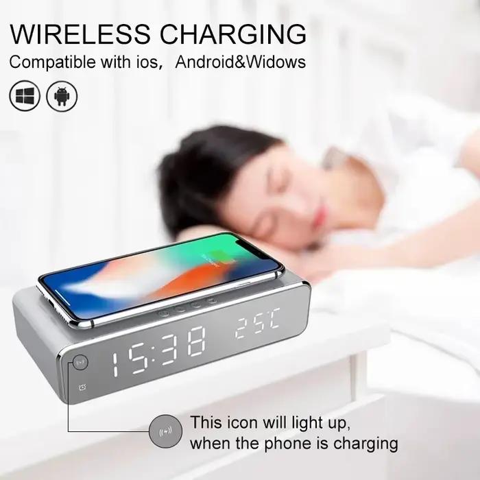 Chargeur sans fil réveil LED thermomètre numérique écouteurs chargeurs de téléphone Station de charge rapide pour iPhone Samsung