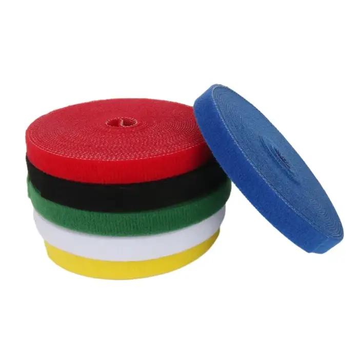 Enrouleur de câbles USB en nylon