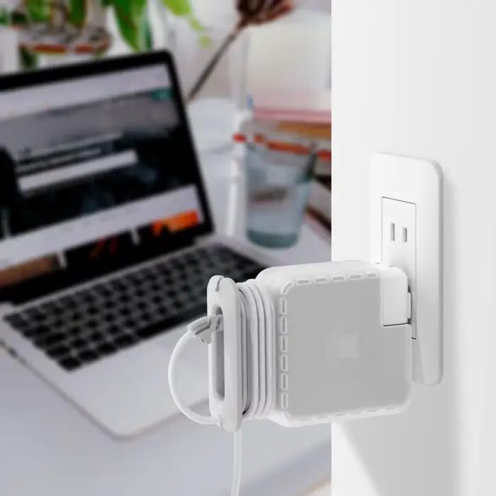 Étui pour chargeur MacBook Pro