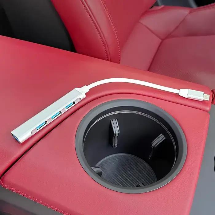 Chargeur HUB USB 4 en 1 pour voiture