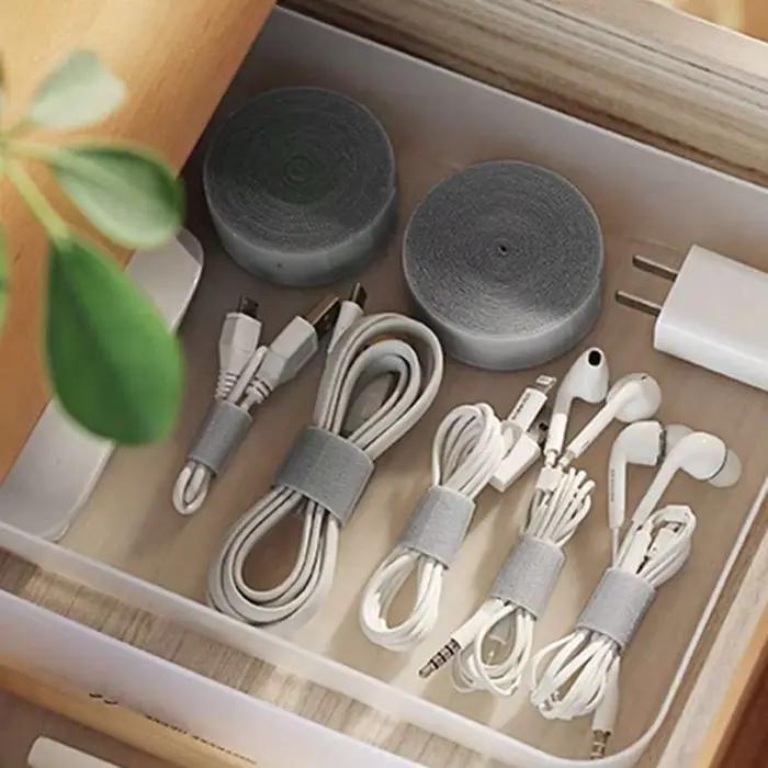 attaches-câbles réutilisables nylon rouges pour rangement et organisation de câbles de données grandes tailles pour bureaux et espaces de contrôle