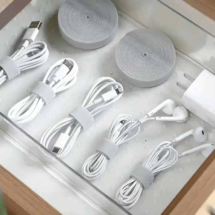attaches-câbles réutilisables nylon rouges pour rangement et organisation de câbles de données grandes tailles pour bureaux et espaces de contrôle